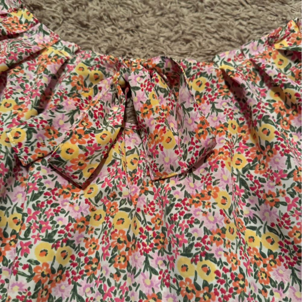 LC Lauren Conrad Sz 4X Floral Blouse - Pink and Yellow w/ pleat front, tie back - Picture 4 of 7
